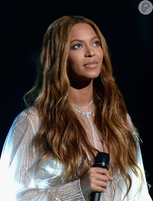 Beyoncé comprou uma sandália de R$ 1 milhão para usar na gravação do seu novo clipe