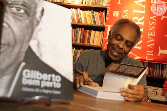 Gilberto Gil lançou a biografia 'Gil Bem Perto' no Rio