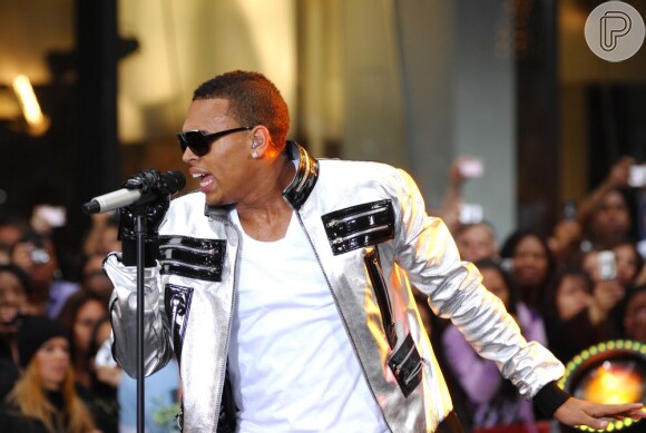 Chris Brown é cantor e precisa avisar ao Governo caso precise sair do país para trabalhar