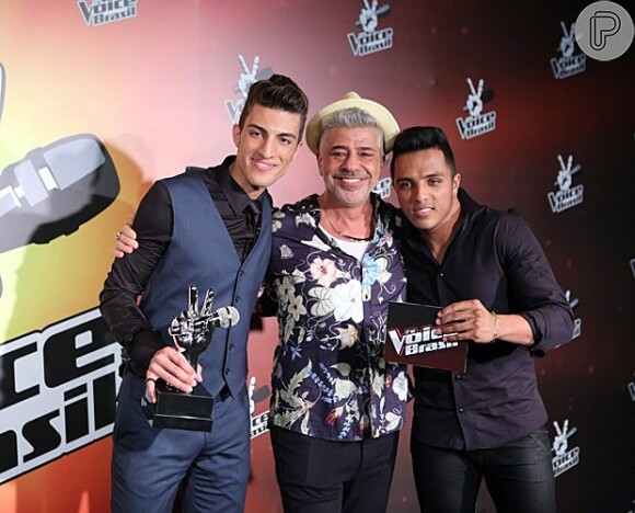 Lulu Santos e os vencedores da terceira temporada do 'The Voice Brasil', Danilo Reis e Rafael
