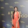 Thaíssa ainda exibia o cabelo escuro na festa de lançamento da novela das nove da Globo
