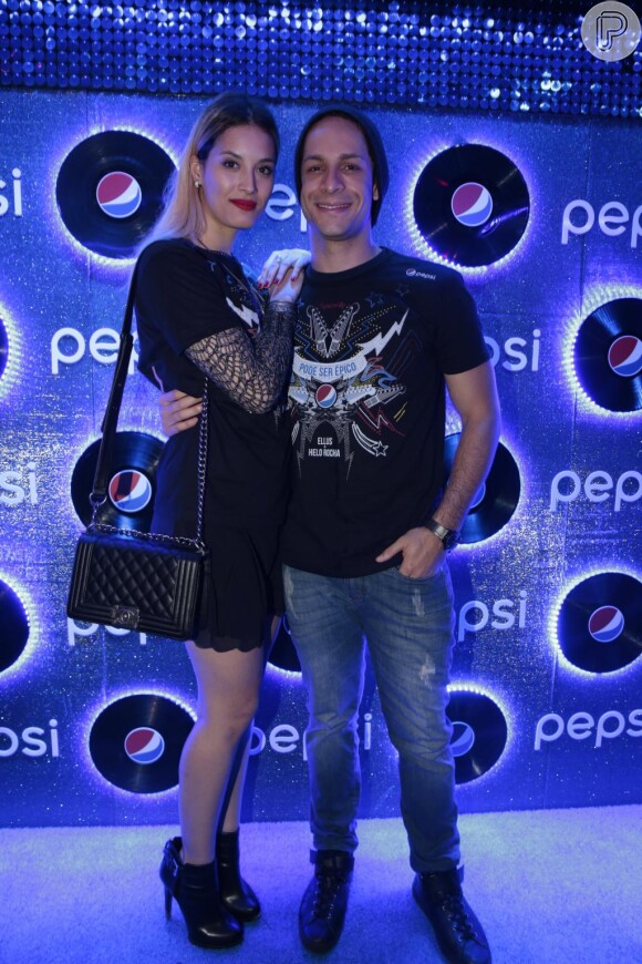 Rainer Cadete e a namorada, a modelo Taianne Raveli, no Rock in Rio 2015