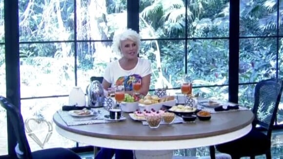 Ana Maria Braga comete gafe ao parabenizar André Marques na TV: 'Feliz Natal!'