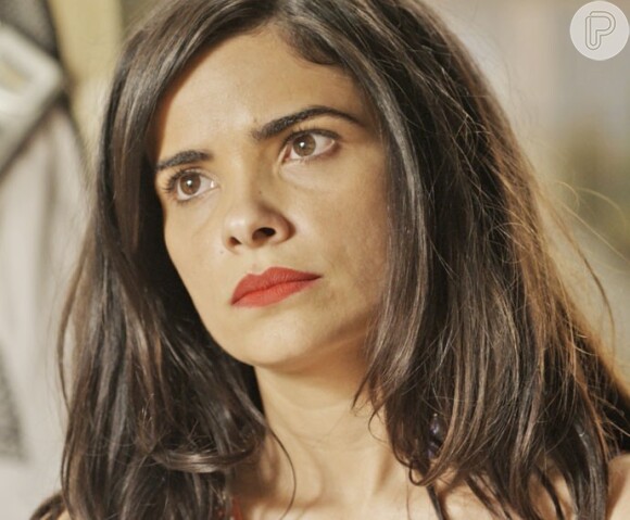 Tóia (Vanessa Giácomo) descobre que Zé Maria (Tony Ramos) mora numa mansão e decide desmascará-lo, na novela 'A Regra do Jogo'