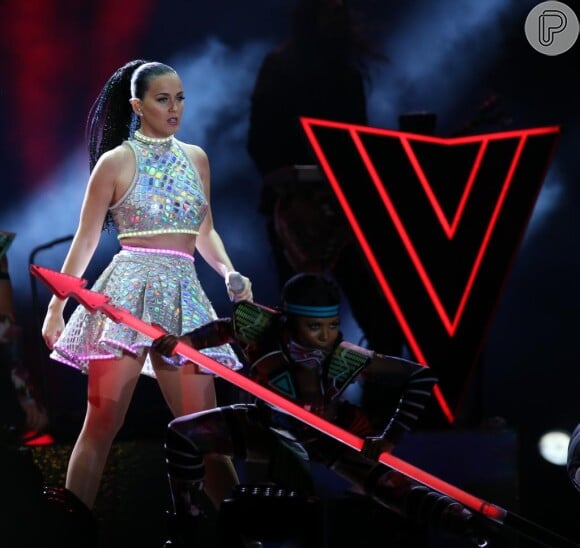 Coreografias e performances memoráveis no show de Katy