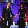 O amor da vida de Barack, Michelle, é conhecida pelo estilo e elegância. Ela ficou muito bem com a escolha do longo preto para o jantar anual da premiação Phoenix do Congresso Black Caucus Foundation 