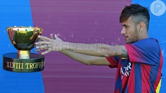 Neymar e Lionel Messi mostraram entrosamento durante a partida entre Barcelona e Santos