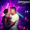 Ronaldo e Paula Morais se beijam em boate em Ibiza