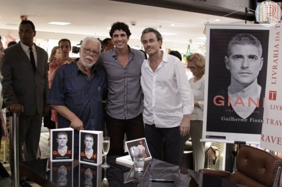 Reynaldo Gianecchini recebe o autor Manoel Carlos