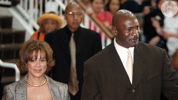 Outro atleta que teve um divórcio milionário foi Michael Jordan. O ex-jogador de basquete e Juanita Vanoy se separaram após 16 anos e ele teve que pagar mais de US$ 150 milhões (R$ 582 milhões) a ela
