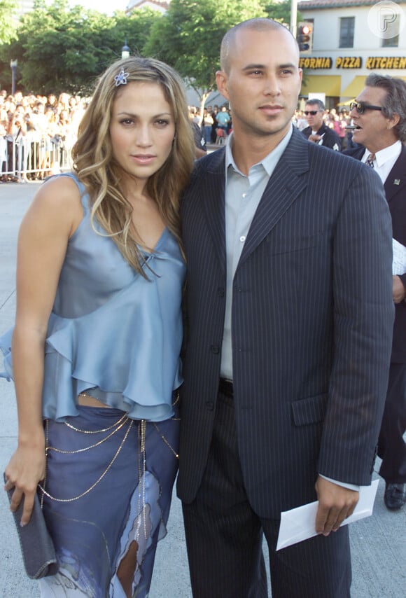 A cantora Jennifer Lopez se divorciou Chris Judd em 2002 e saiu no prejuízo. Ela pagou US$ 14 milhões (mais de R$ 54 milhões) ao dançarino