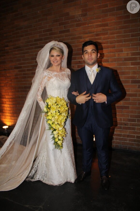 O casamento de Antonia Fontenelle e Jonathan Costa custou cerca de R$500 mil