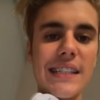 Justin Bieber colocou dente de ouro na quarta-feira, 16 de dezembro de 2015