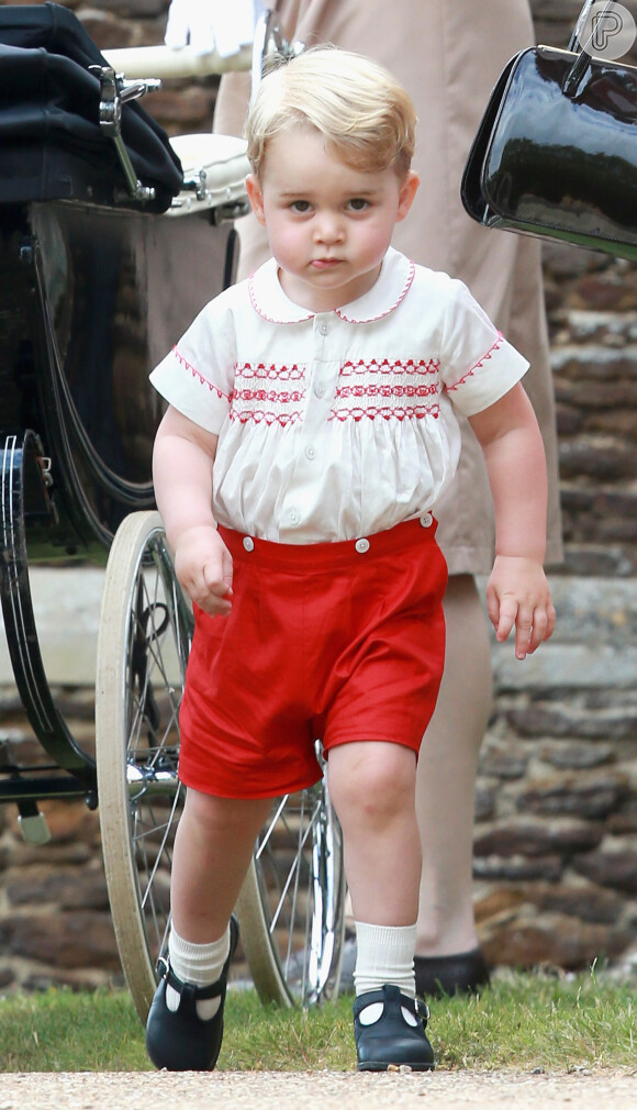 George, herdeiro do trono inglês e filho de Kate Middleton e Príncipe William, entrará para escola em janeiro de 2016, como afirmou um comunicado da família real britânica desta sexta-feira, dia 18 de dezembro de 2015