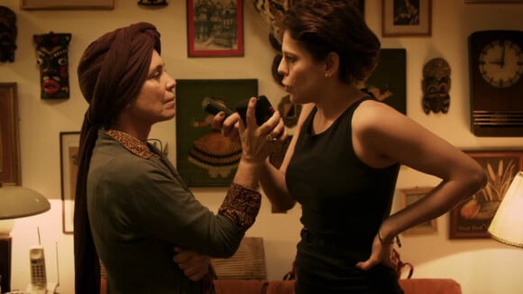 Regina Duarte e Bárbara Paz vivem relação intensa em 'Gata Velha Ainda Mia'