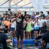 Thiaguinho fez show junto à plateia no evento 'Tardezinha', na Barra da Tijuca, Zona Oeste do Rio de Janeiro