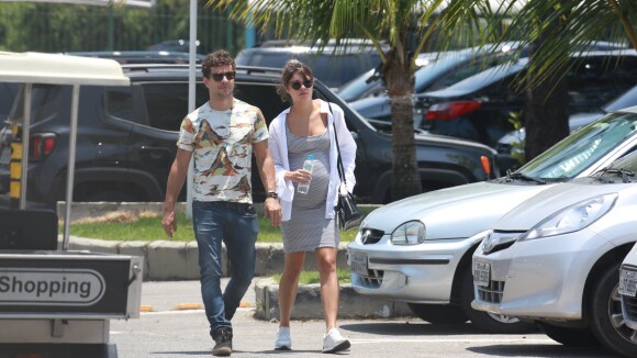 Sophie Charlotte, grávida, faz compras com Daniel de Oliveira em shopping no Rio
