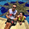 Anitta posou ao lado do personal Chico Salgado durante o treino aquático em sua mansão, na Barra da Tijuca