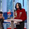 Em 2002, Michael Jackson passou vergonha ao achar que estava sendo homenageado. O problema foi que Britney Spears apresentou Michael, dizendo que o considerava o 'Artista do Milênio'. O rei do pop ganhou um bolo e uma estatueta, mas estava apenas ganhando um presente pelo seu aniversário de 44 anos
