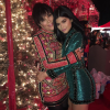 Muito brilho no Natal das Kardashians, como mostra Kylie Jenner na foto postada ao lado da mãe