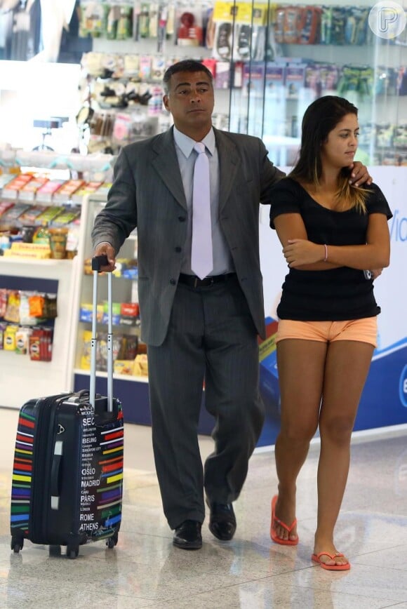Romário foi visto recentemente no aeroporto Santos Dumont, no Rio de Janeiro, com a filha Danielle Favatto