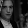 Robert Pattinson é o novo rosto da Dior e estrela a campanha do perfume Dior Homme ao lado da modelo francesa Camille Rowe