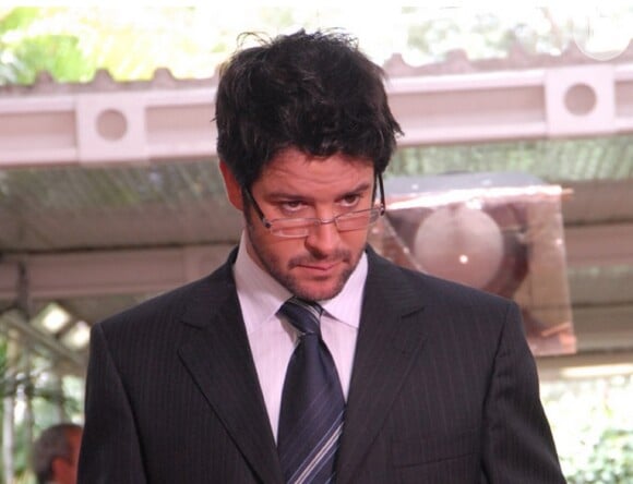 Murilo Benício interpretava o cômico Arthur Fortuna em 'Pé na Jaca' (2006), última novela assinada por Carlos Lombardi na TV Globo