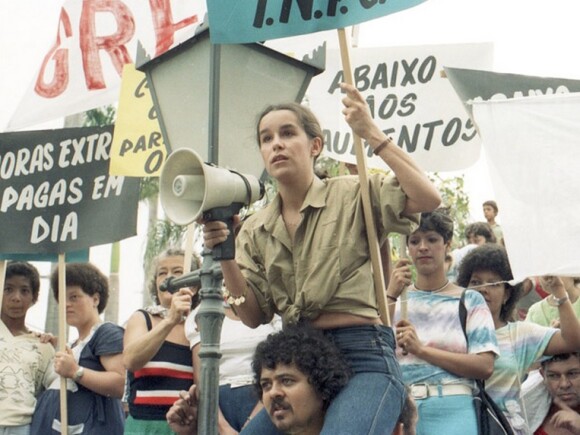 'Vereda Tropical' (1984), protagonizada por Lucélia Santos, foi a primeira novela assinada por Carlos Lombardi na TV Globo