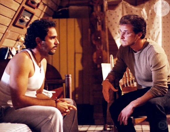 Humberto Martins e Marcello Novaes interpretavam os irmãos Lenin e Fidel em 'Vira Lata' (1996)