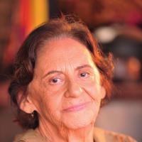 Laura Cardoso chega aos 86 anos em 'Flor do Caribe' e descartando aposentadoria