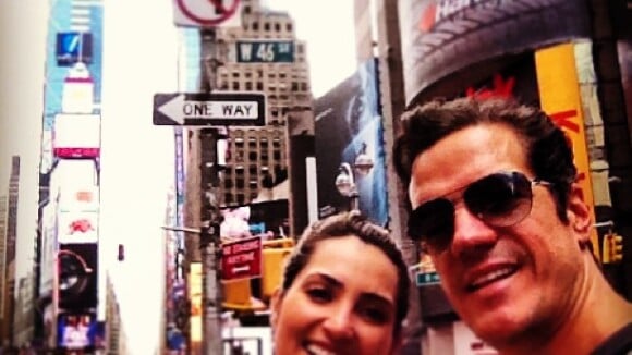 Carlos Machado se casa em NY e comenta: 'Ela não é piradinha e eu disse sim!'
