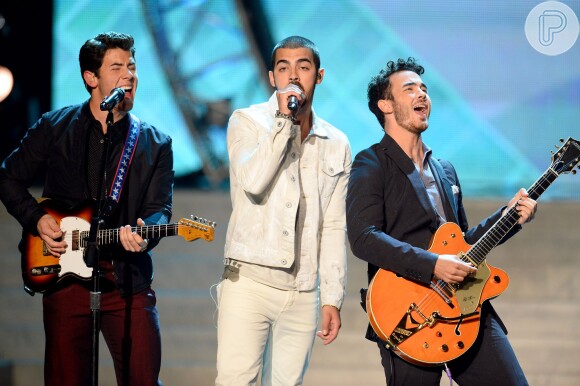Nesse ano, os irmãos Jonas reuniram lançaram um álbum homônimo ao nome do grupo (Jonas Brothers) e estão fazendo turnê mundial