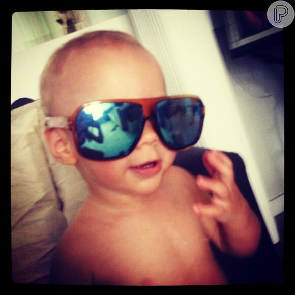 Neymar publicou foto do seu filho, Davi Lucca, em seu perfil no Instagram, em 12 de dezembro de 2012