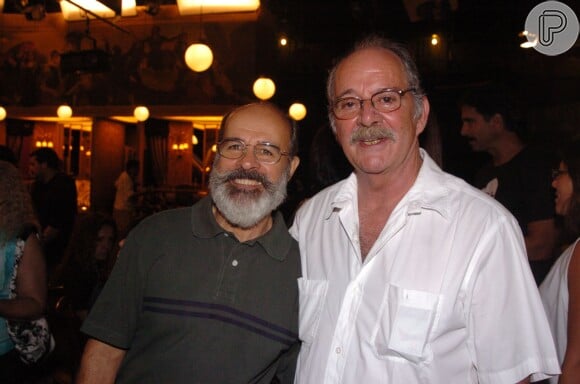 Cláudio Marzo, de 72 anos, ao lado do ator Osmar Prado