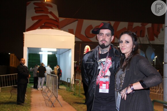 Tico Santa Cruz e sua mulher, Luciana, no quarto dia de shows do Rock in Rio 2013