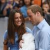 Kate Middleton e seu marido, Príncipe William, vão fazer aparições reais ao redor do mundo com seu filho, Príncipe George