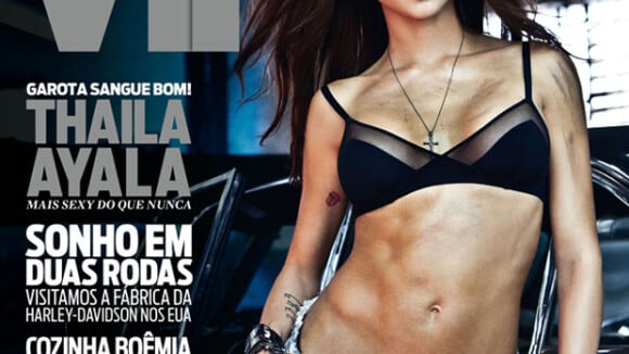 Thaila Ayala posa de top e minissaia para capa de revista 'VIP'