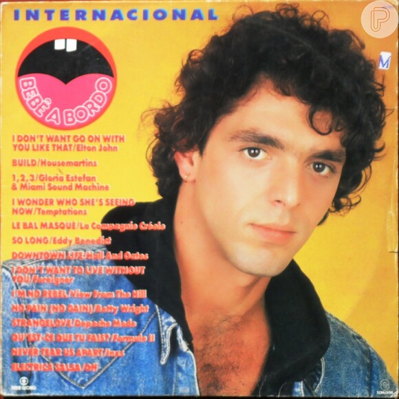 O ator foi capa do álbum com a trilha sonora internacional da novela 'Bebê a Bordo'