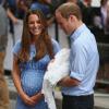 Kate Middleton e Príncipe William estão ansiosos para levarem o filho George para o Palácio de Kensington
