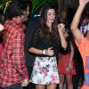 Thaila Ayala dança muito ao som de MC Federado e os Leleks