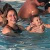 Matheus Braga publicou em seu Instagram uma foto de Fernanda Gentil na aula de natação com seu filho, Gabriel, de oito meses