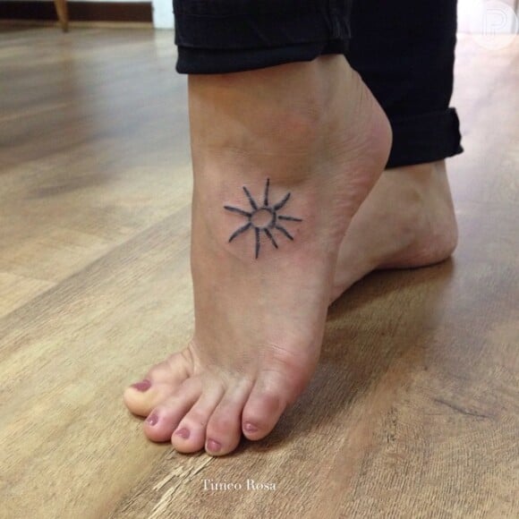 A única tatuagem de Paolla Oliveira foi feita em junho de 2015. A atriz garantiu que já pensa nos próximos desenhos