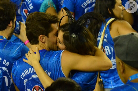 Monica Iozzi e Klebber Toledo foram flagrados aos beijos no Carnaval deste ano, no Rio