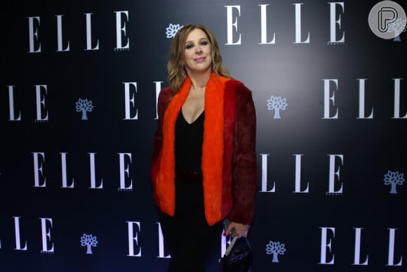 Claudia Raia vai à festa da revista Elle em São Paulo, nesta quarta-feira, 27 de abril de 2016