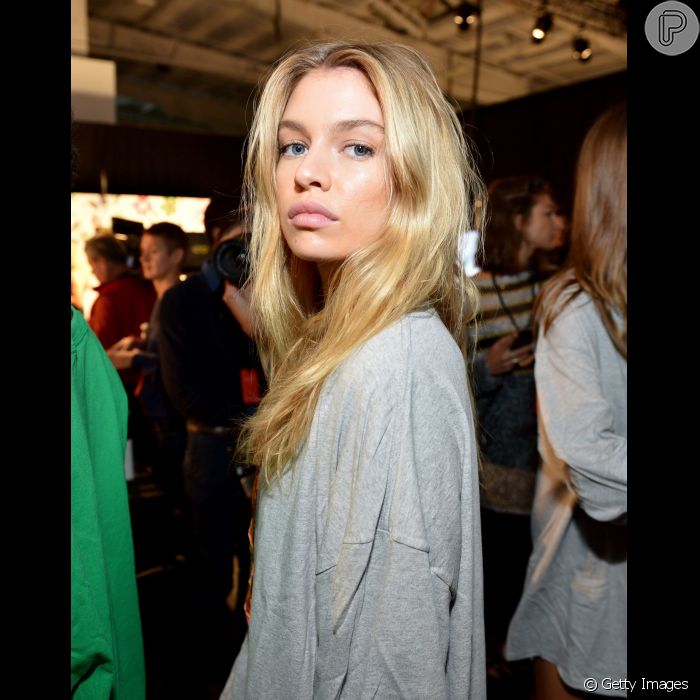 A modelo Stella Maxwell é belga, tem 24 anos e desde 2015 é uma das Angels  da Victoria's Secret - Purepeople