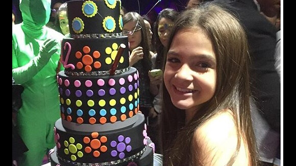 Mel Maia comemora aniversário de 12 anos com show de funk em festa. Vídeo!