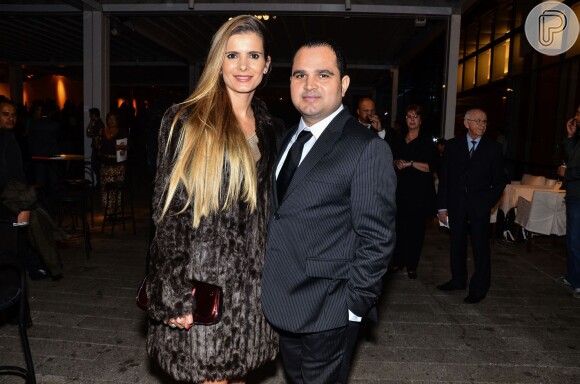 Luciano Camargo e sua mulher, Flávia, comemoram 10 anos de casamento em 16 de outubro de 2013