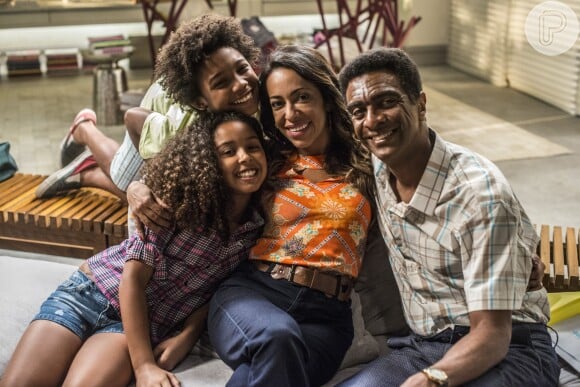 O spin-off chamado 'Totalmente Sem Noção Demais' também terá a participação de Zé Pedro (Hélio De La Peña), Dorinha (Samantha Schmütz) e seus filhos