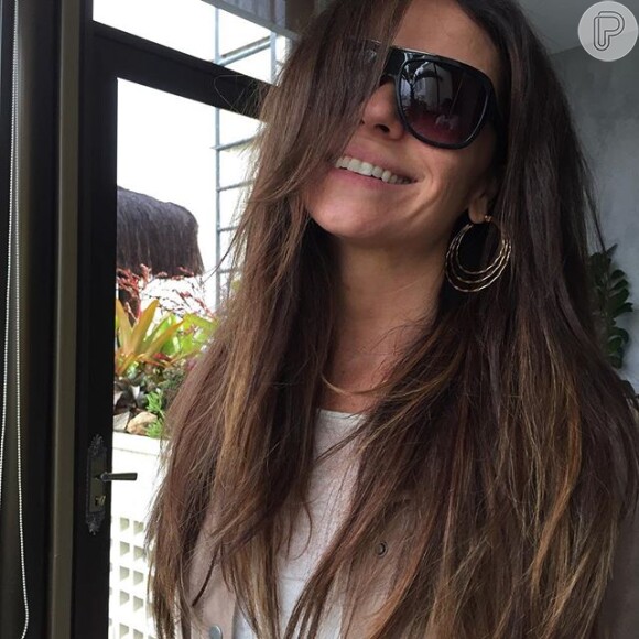 Giovanna Antonelli aparece com o cabelo mais longo em selfie compartilhada por ela: 'Preparando Alice'