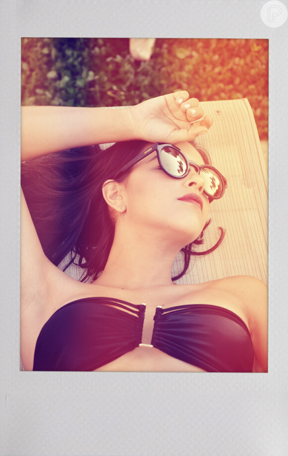 No seu blog de moda, Mariana Rios contou que curtiu final de semana na piscina e na praia